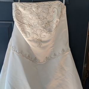 David's bridal wedding dress JP304